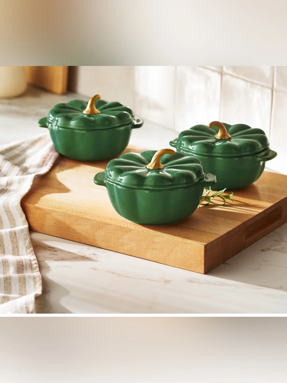 The Pioneer Women Dark Green Pumpkin Ceramic Casserole cocotte Gold Stem Lid new